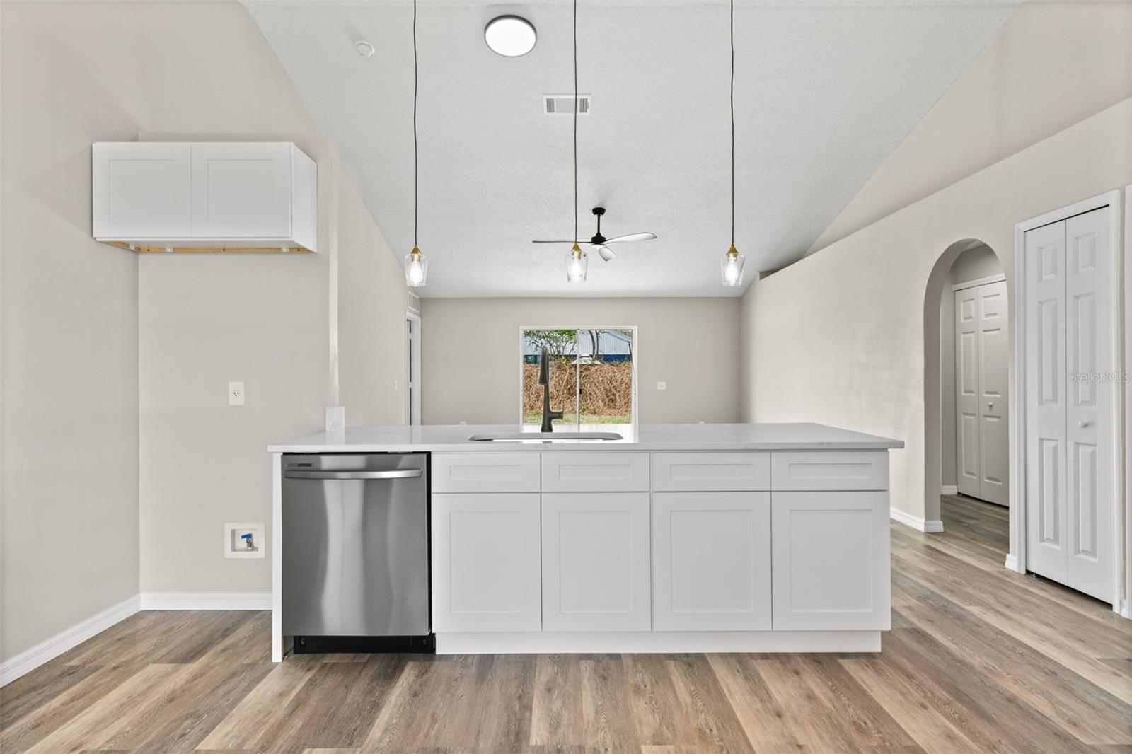 Image 17 of 47 For 3904 Warbler Drive