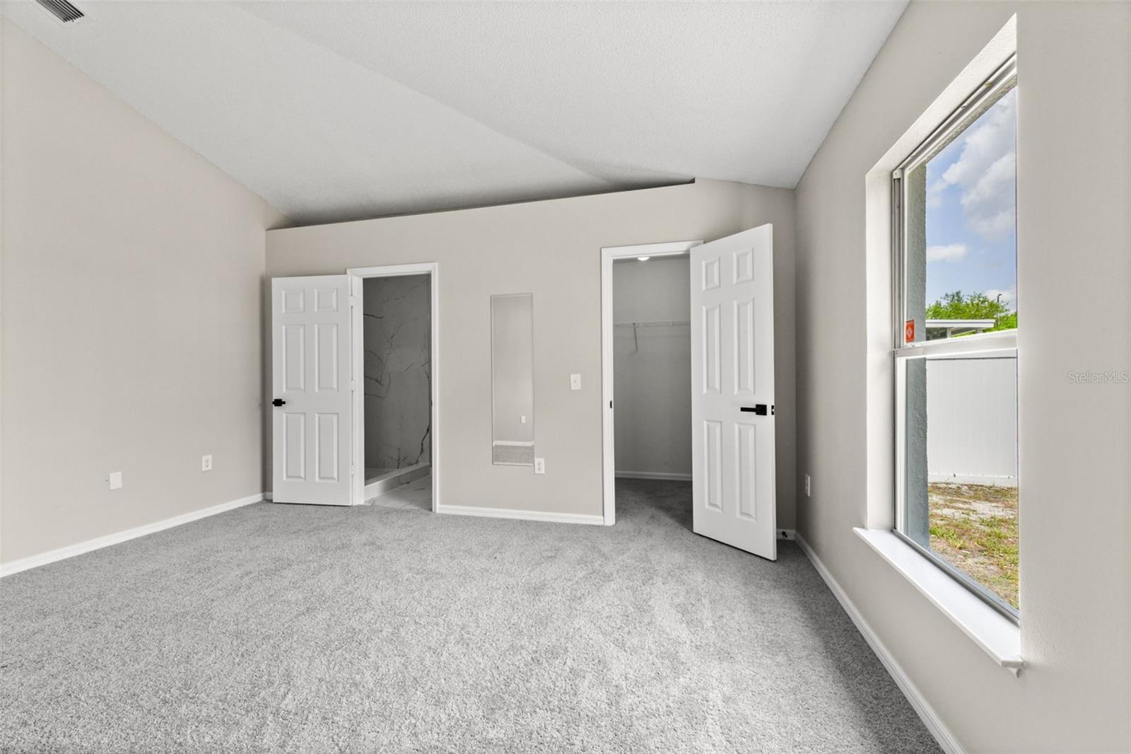 Image 27 of 47 For 3904 Warbler Drive