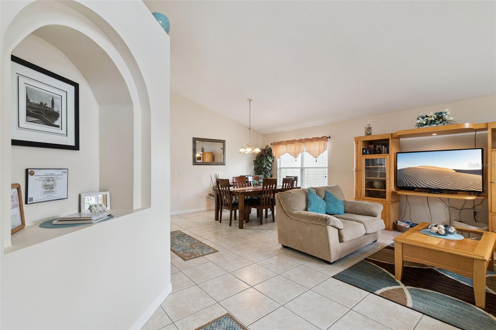 Image 20 of 55 For 967 Lake Berkley Drive