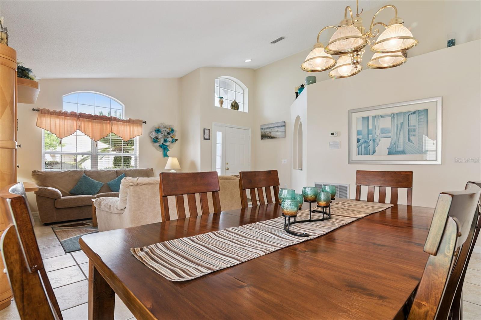 Image 21 of 55 For 967 Lake Berkley Drive