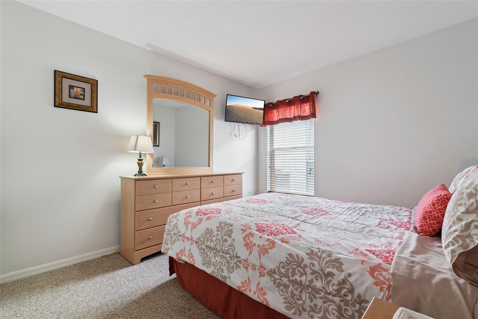 Image 34 of 55 For 967 Lake Berkley Drive