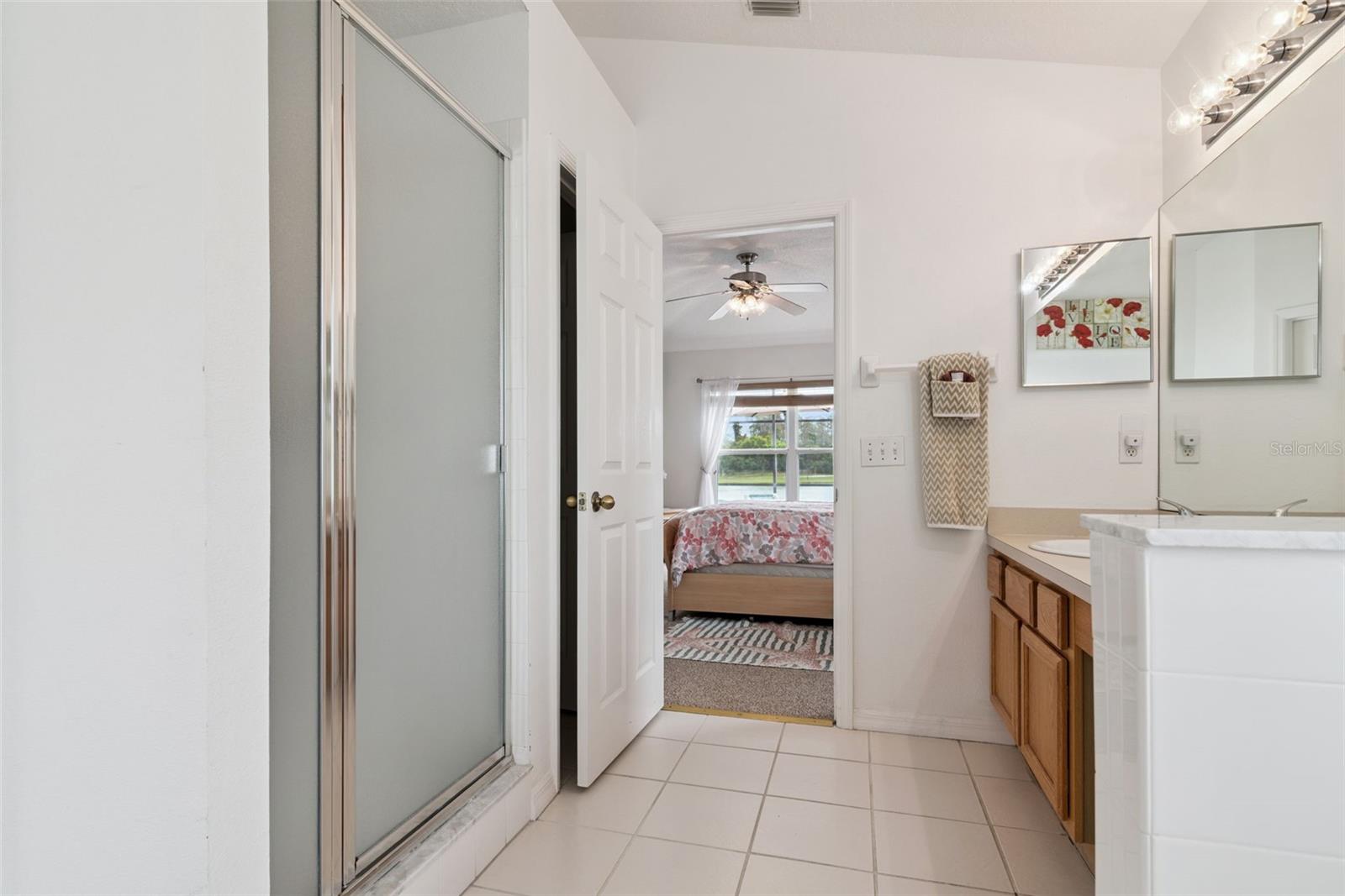 Image 40 of 55 For 967 Lake Berkley Drive