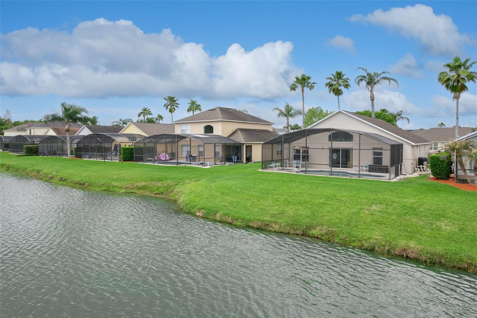 Image 47 of 55 For 967 Lake Berkley Drive