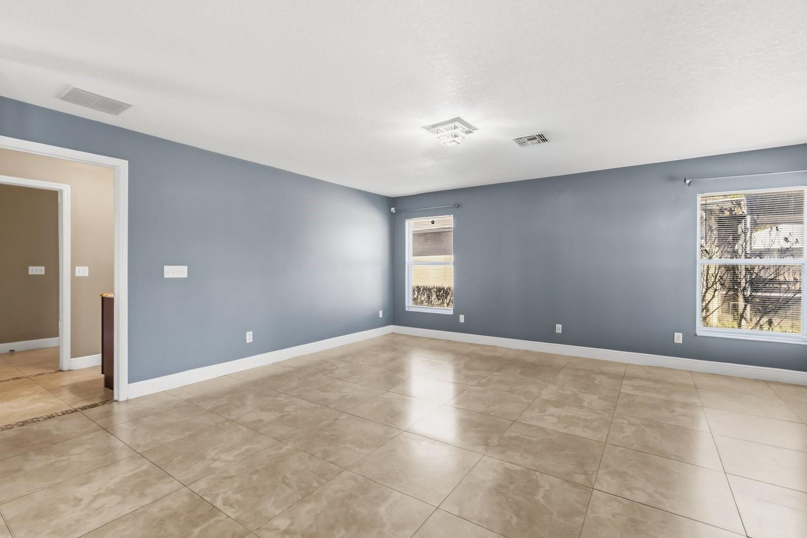 Image 10 of 46 For 1431 Clarks Summit Court