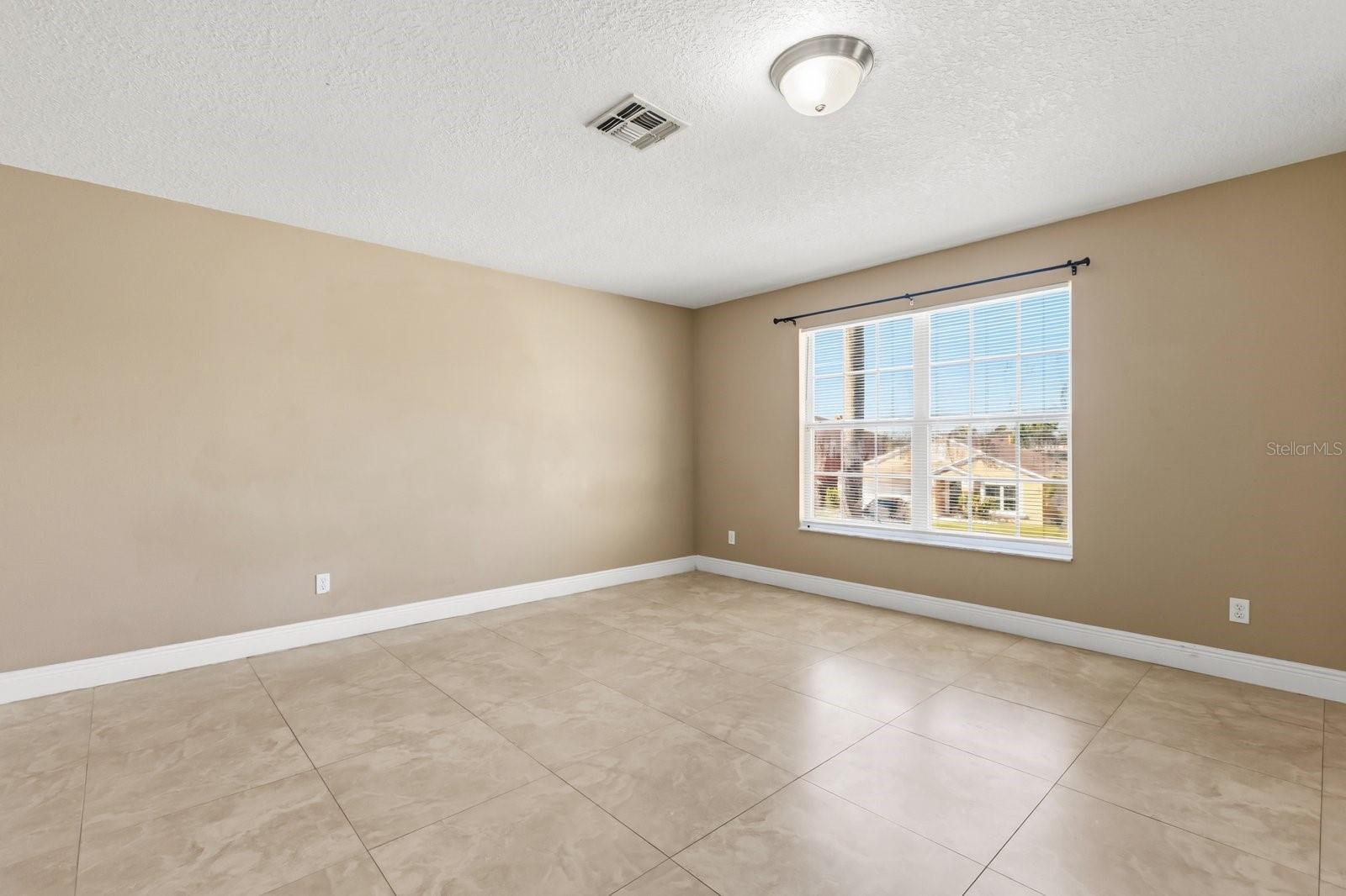 Image 16 of 46 For 1431 Clarks Summit Court