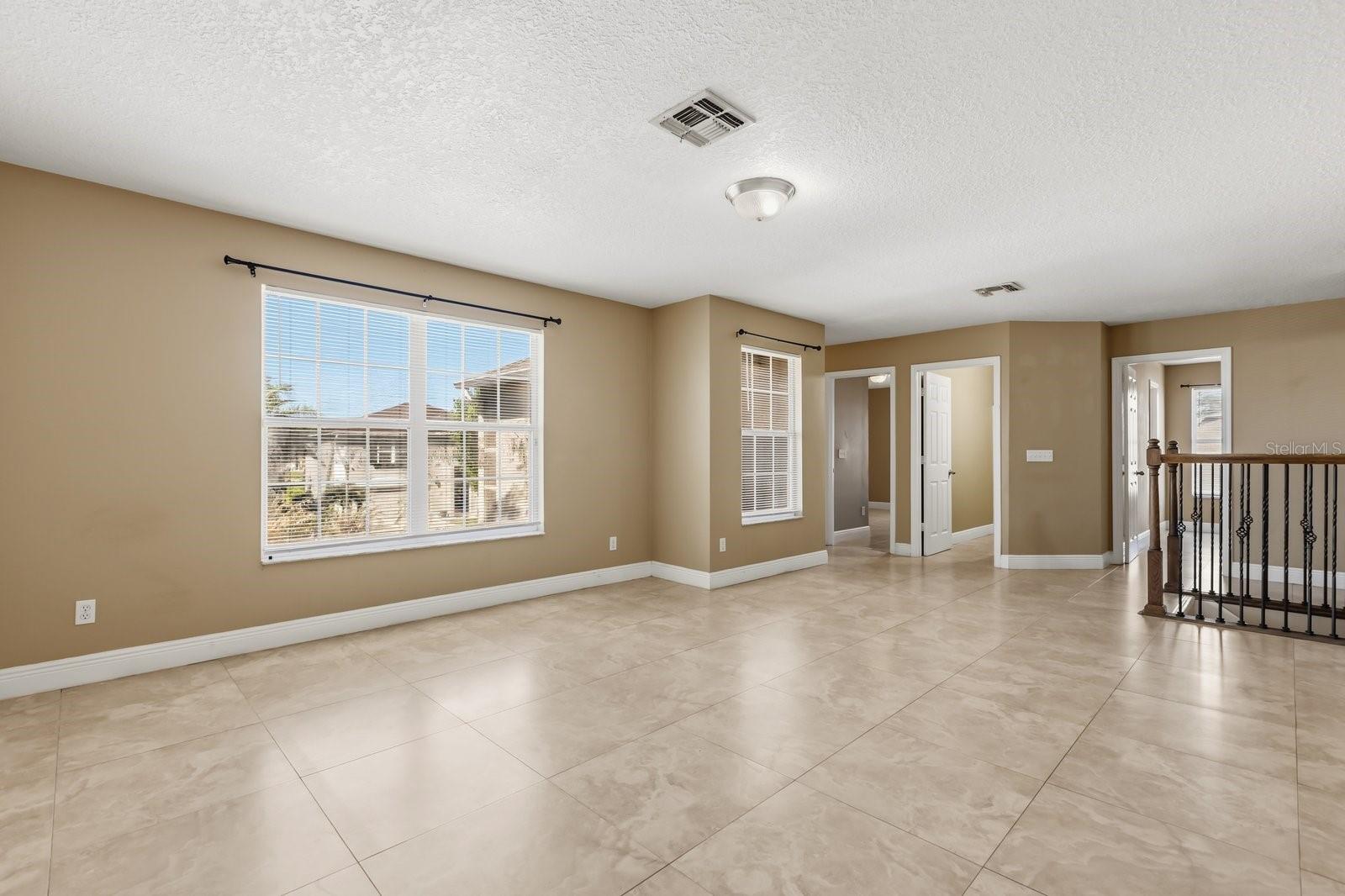 Image 18 of 46 For 1431 Clarks Summit Court