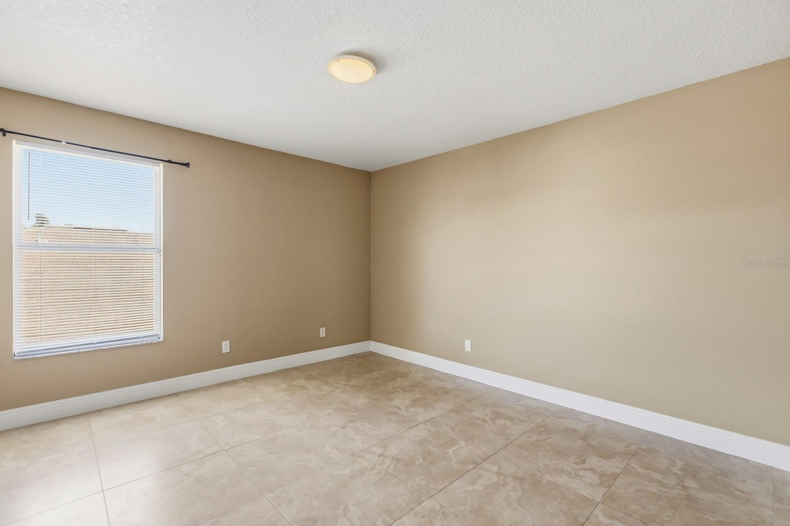 Image 24 of 46 For 1431 Clarks Summit Court