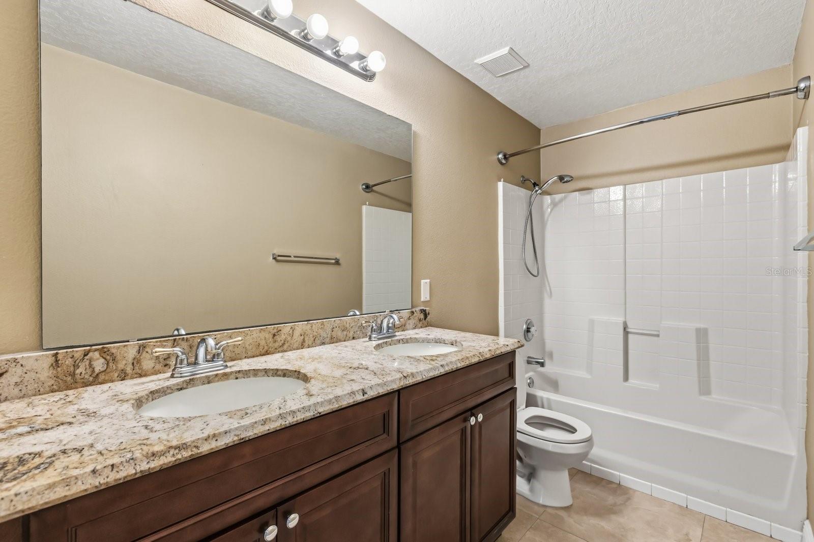 Image 26 of 46 For 1431 Clarks Summit Court