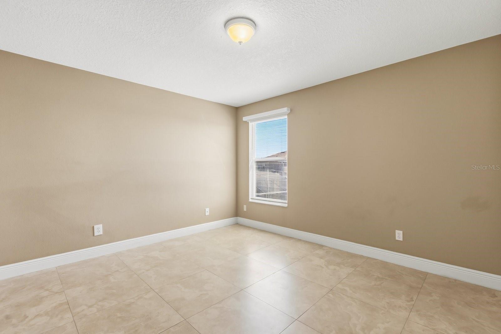 Image 27 of 46 For 1431 Clarks Summit Court