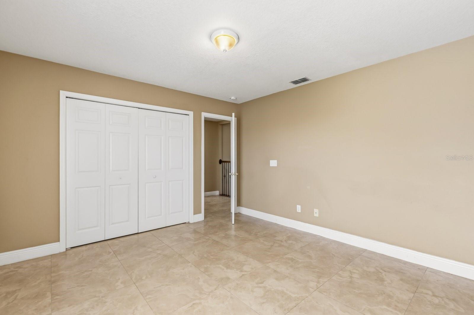 Image 28 of 46 For 1431 Clarks Summit Court