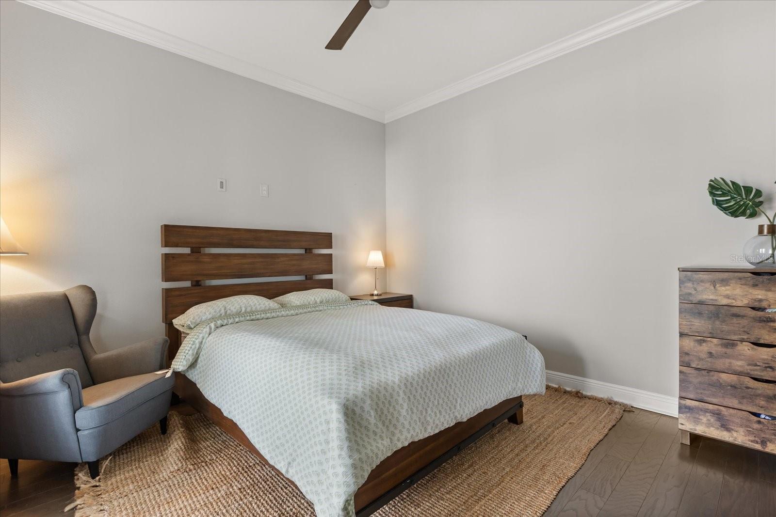 Image 19 of 52 For 8673 Reymont Street