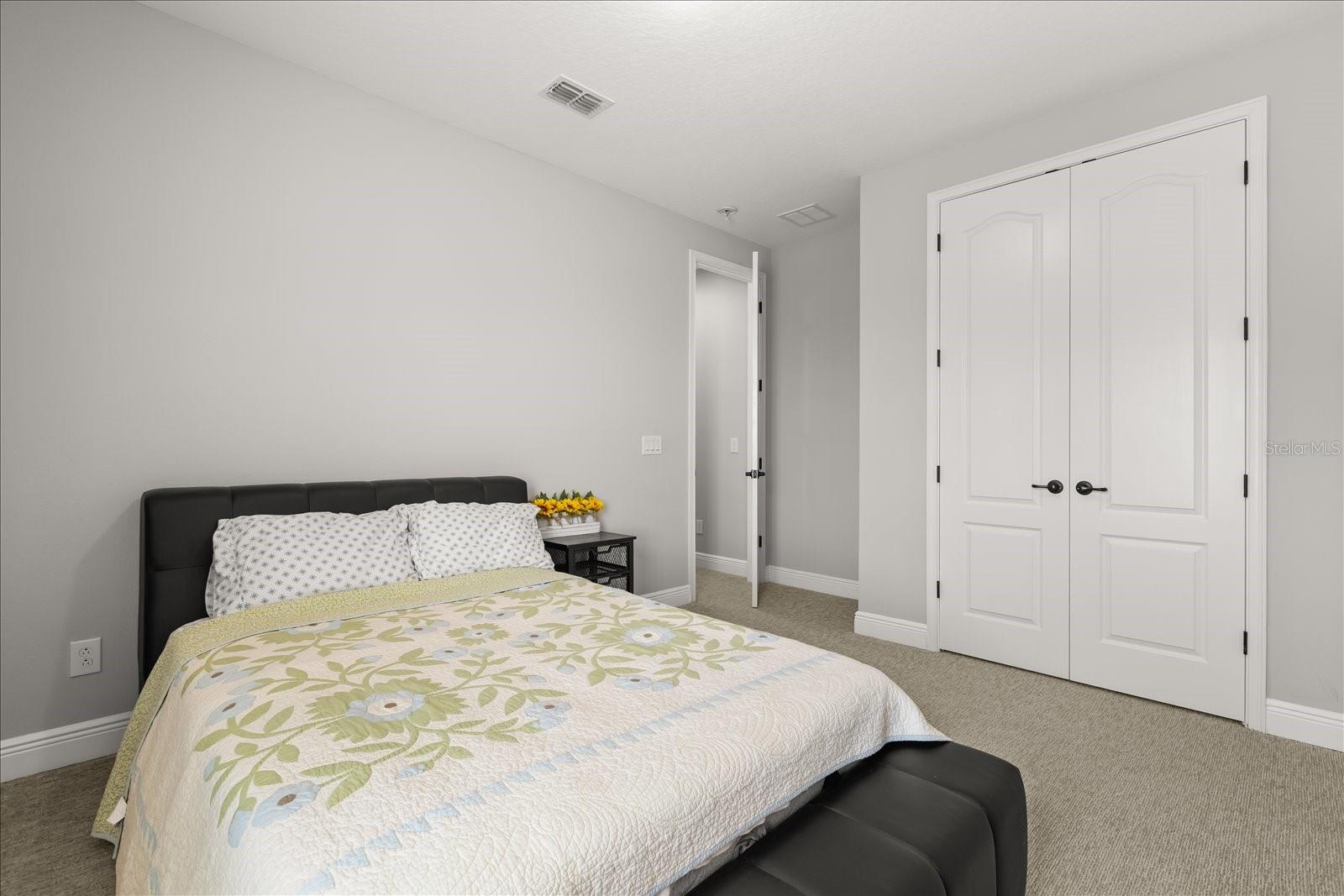 Image 29 of 52 For 8673 Reymont Street