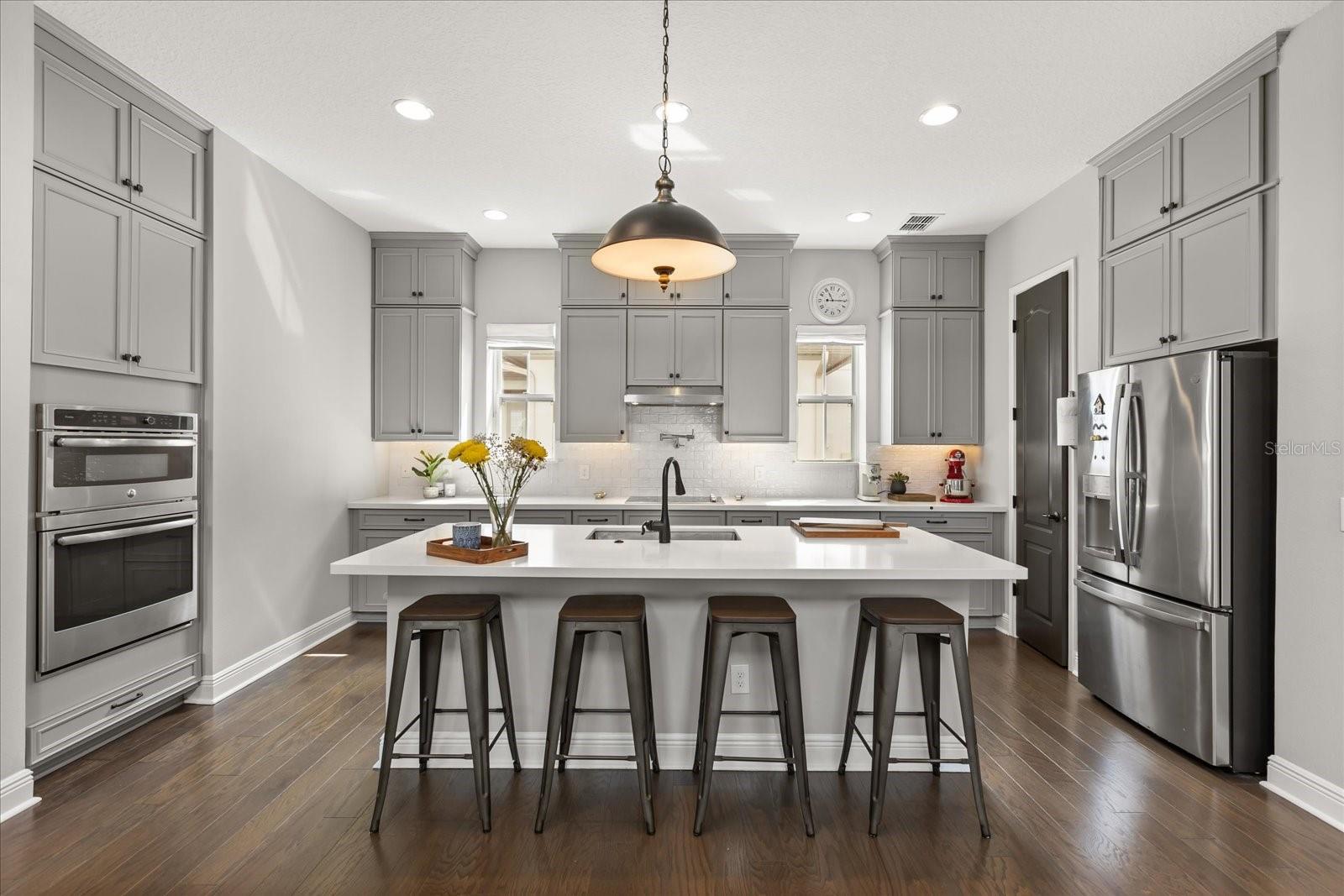 Image 4 of 52 For 8673 Reymont Street