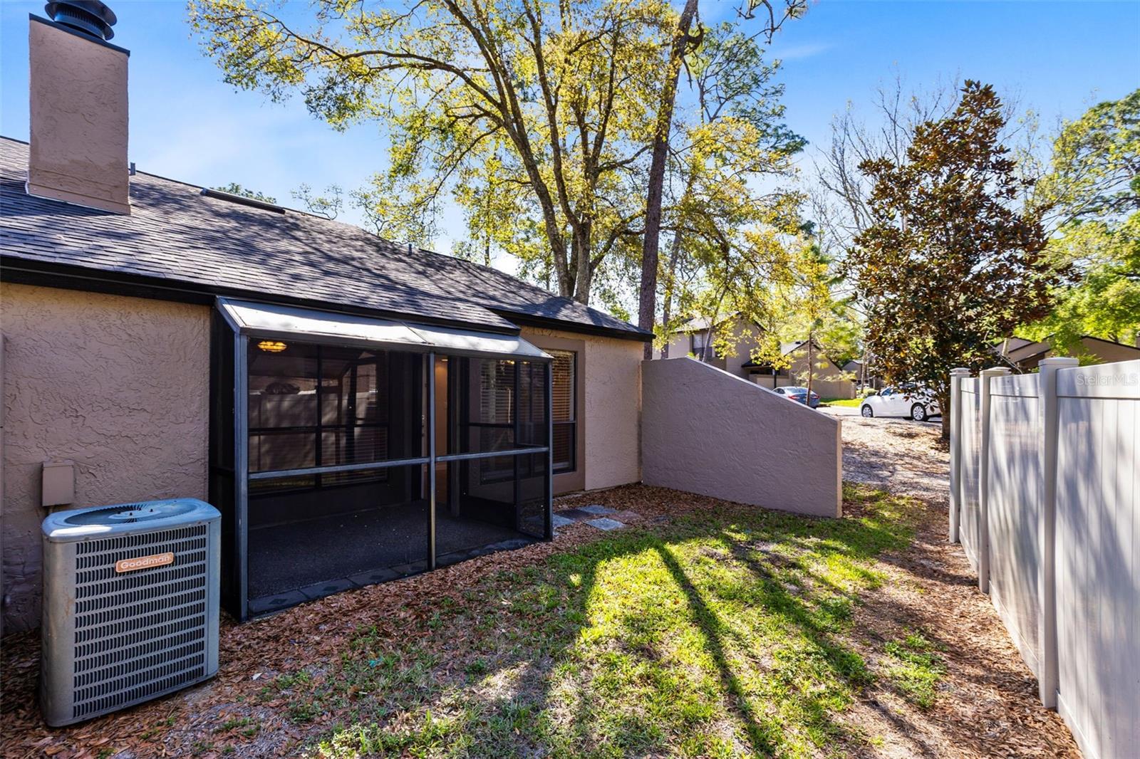 Image 19 of 37 For 940 Douglas Ave  # 201