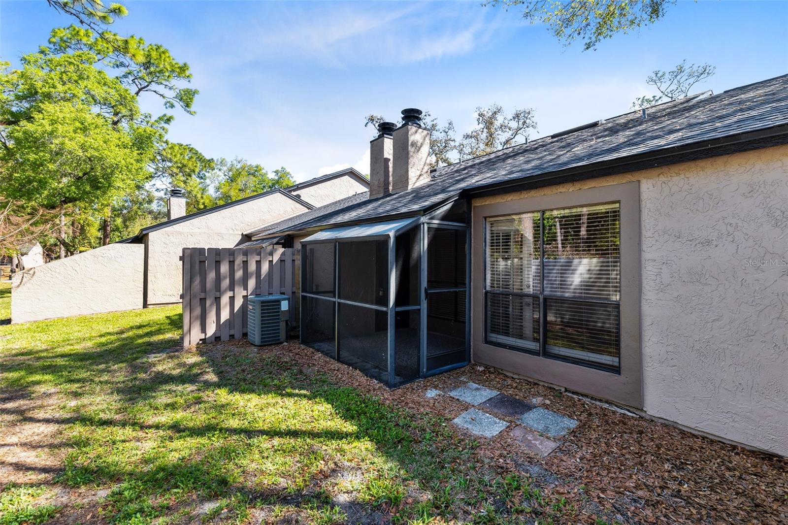 Image 20 of 37 For 940 Douglas Ave  # 201