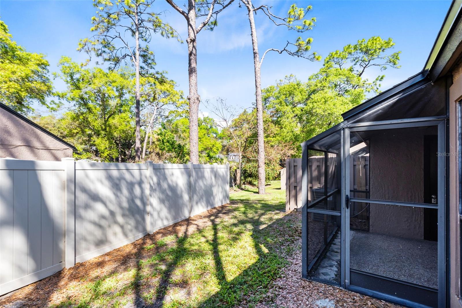 Image 21 of 37 For 940 Douglas Ave  # 201