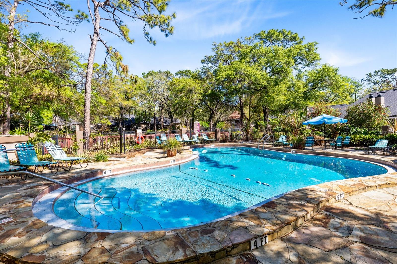 Image 23 of 37 For 940 Douglas Ave  # 201