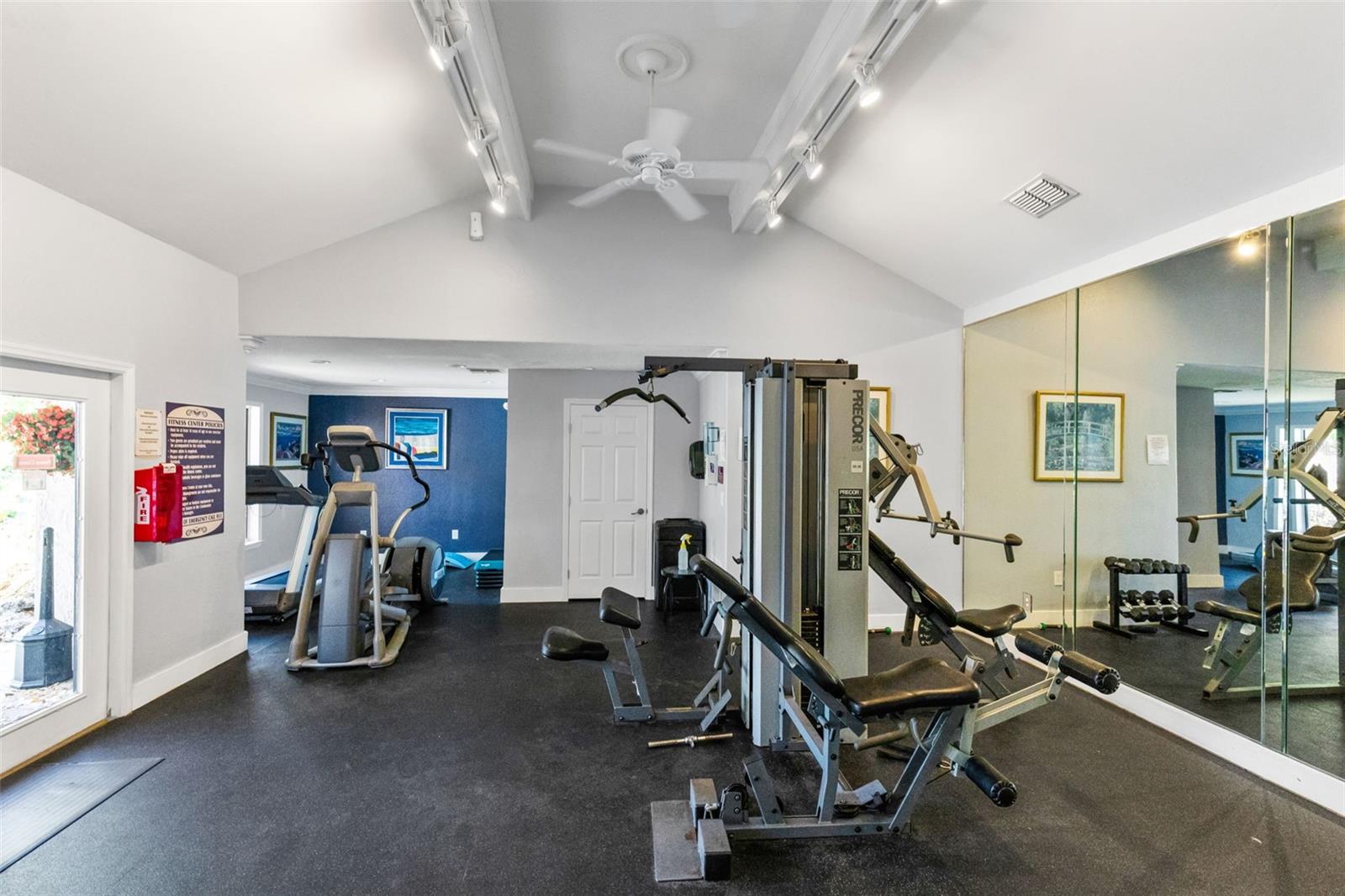 Image 26 of 37 For 940 Douglas Ave  # 201