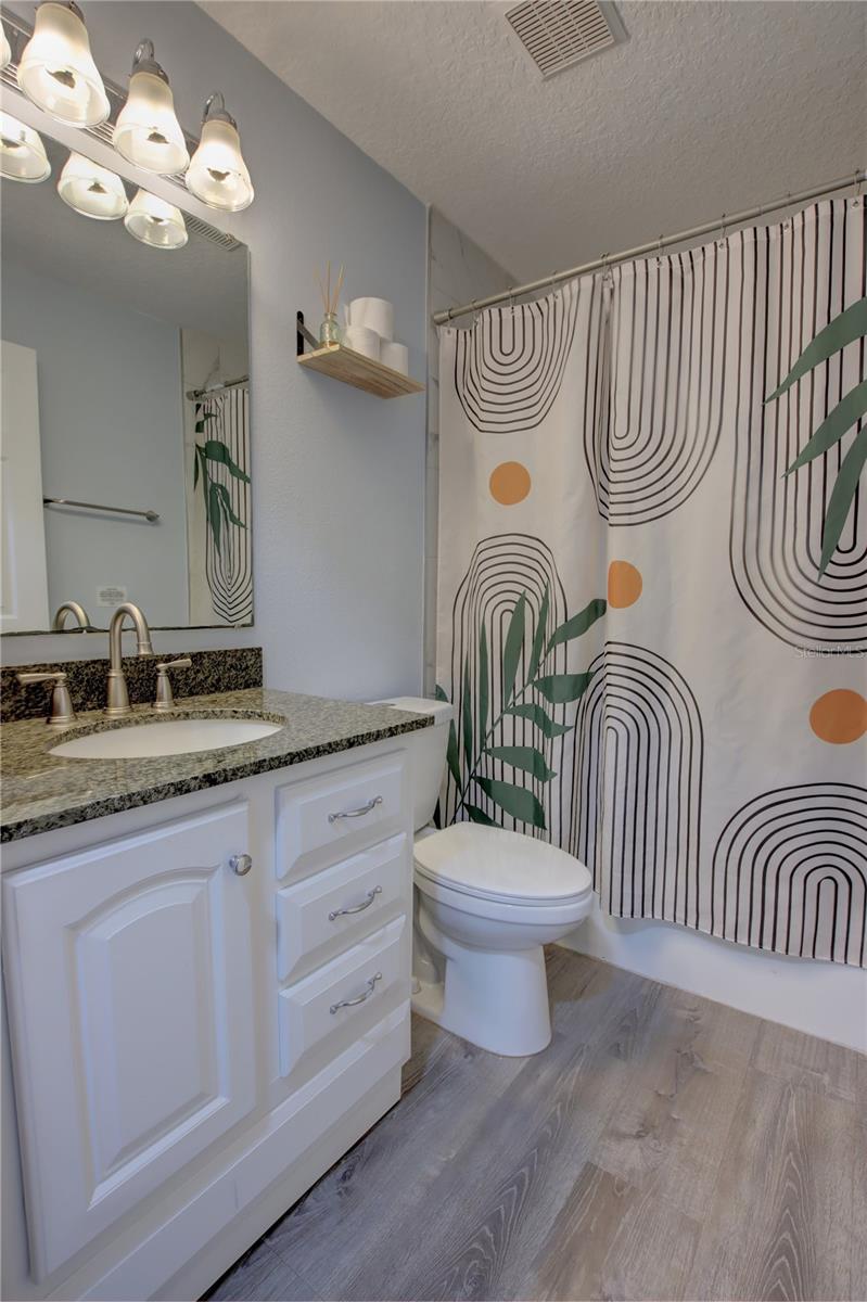 Image 22 of 41 For 1240 15th Street