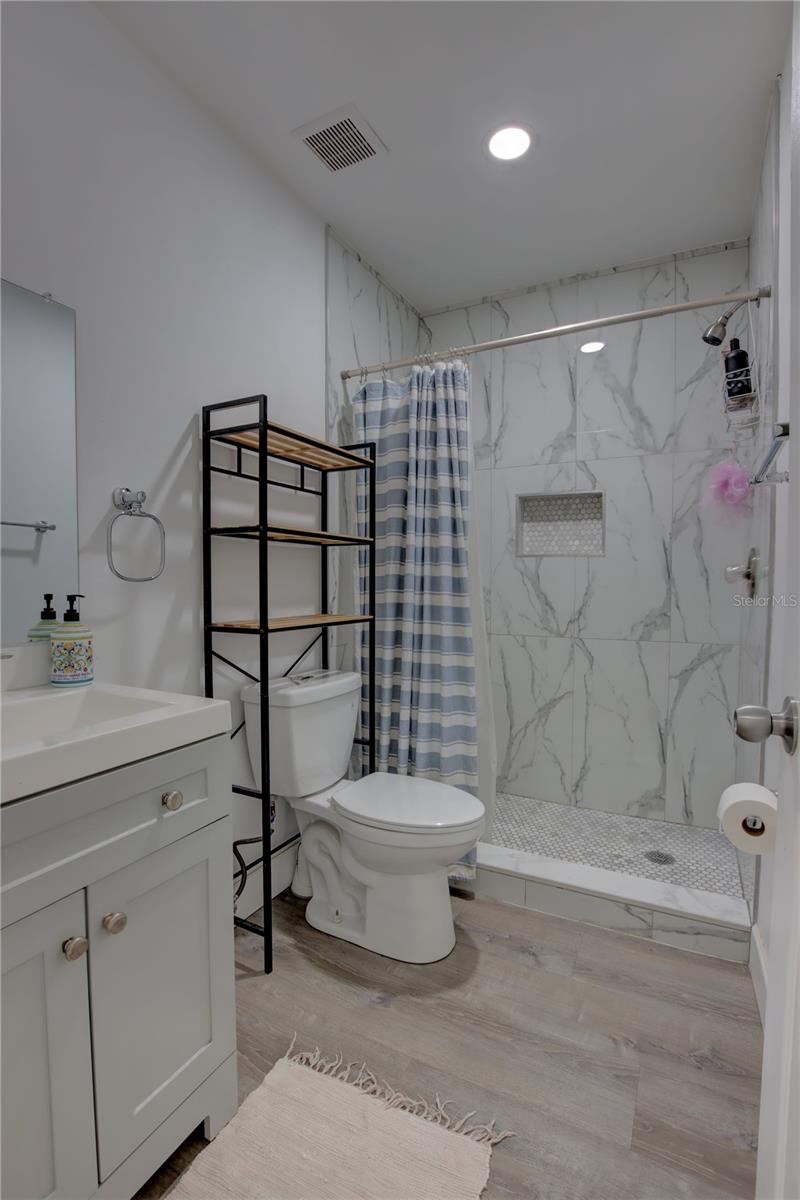 Image 37 of 41 For 1240 15th Street