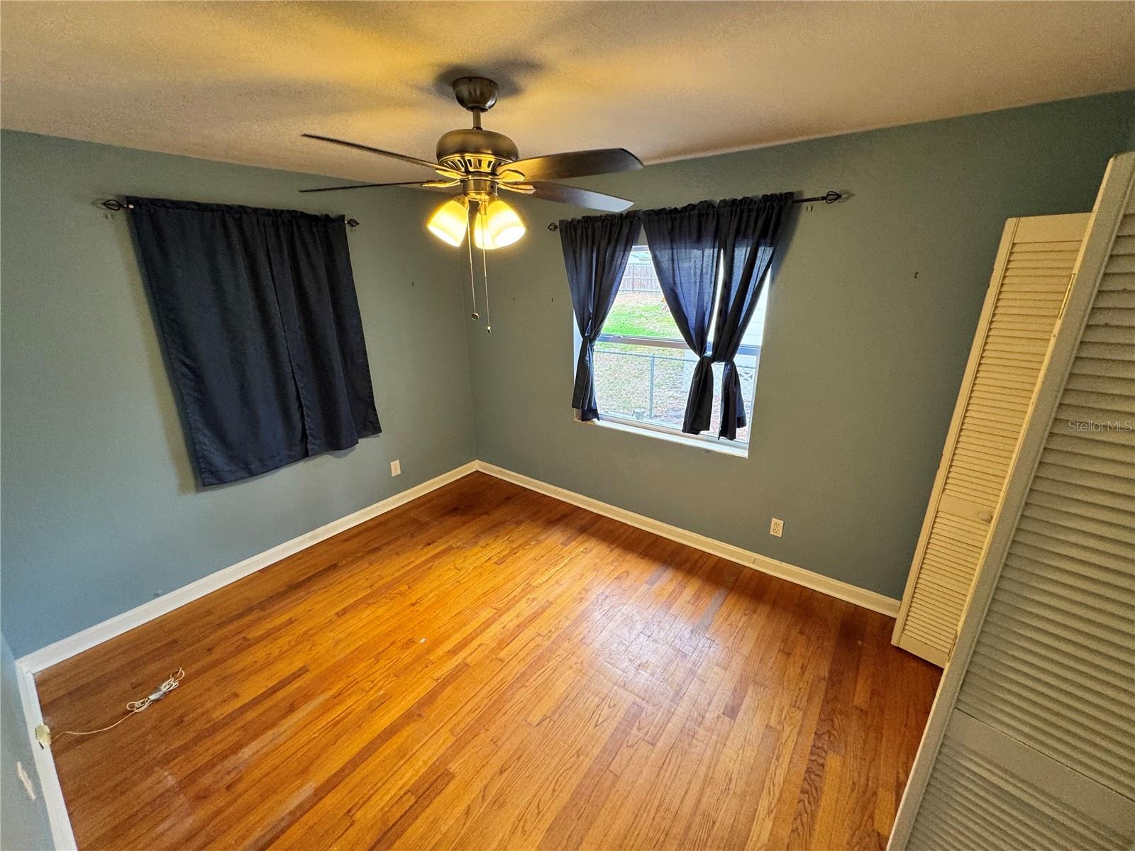 Image 19 of 30 For 2506 Delaney Avenue