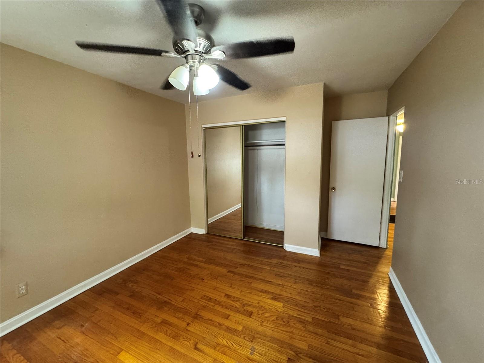 Image 23 of 30 For 2506 Delaney Avenue