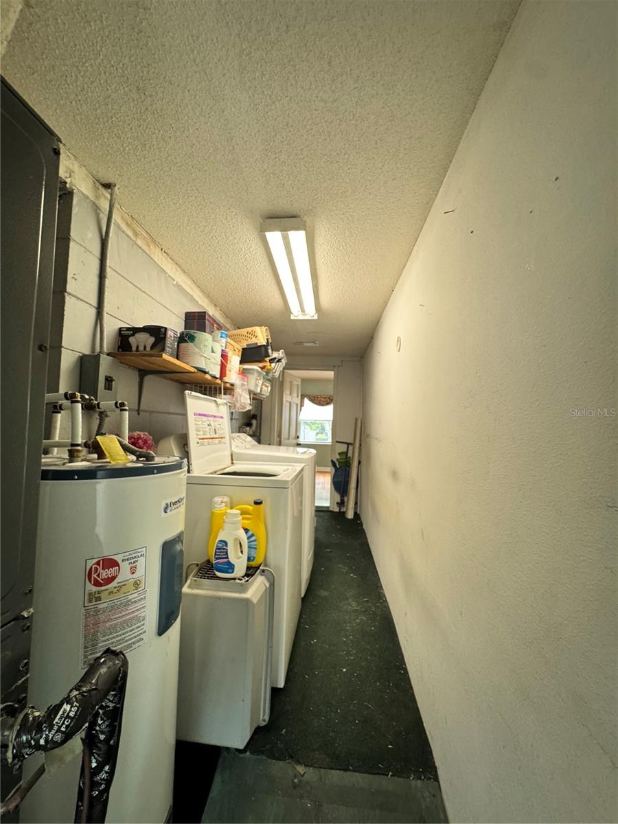 Image 24 of 30 For 2506 Delaney Avenue