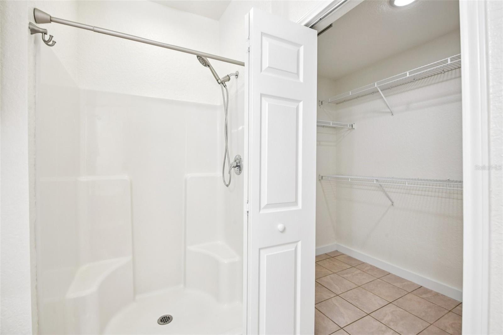 Image 23 of 46 For 911 Orange Avenue 101