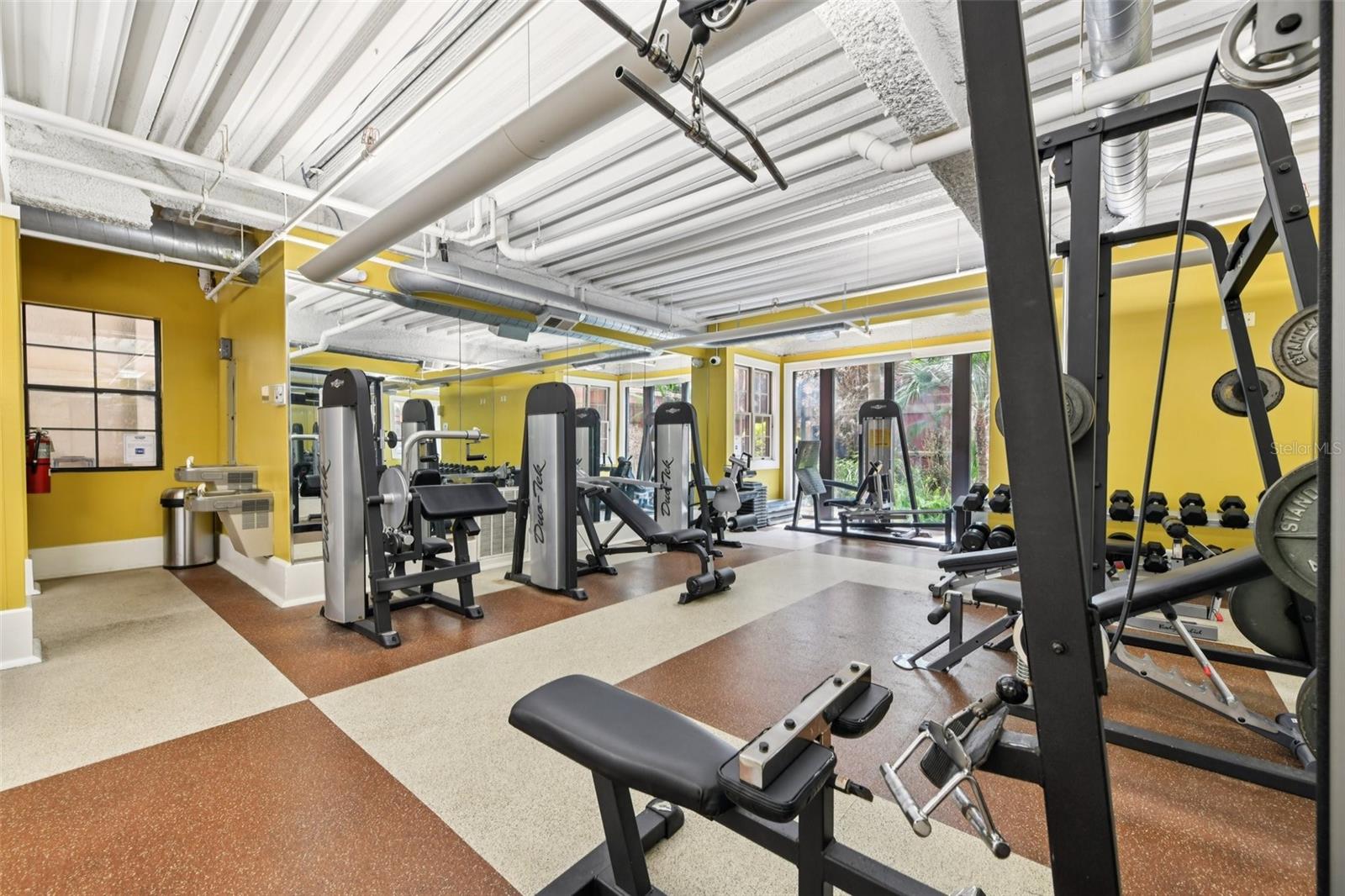 Image 39 of 46 For 911 Orange Avenue 101