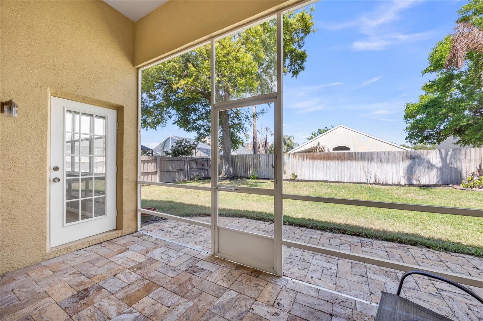 Image 34 of 41 For 438 Darkwood Avenue