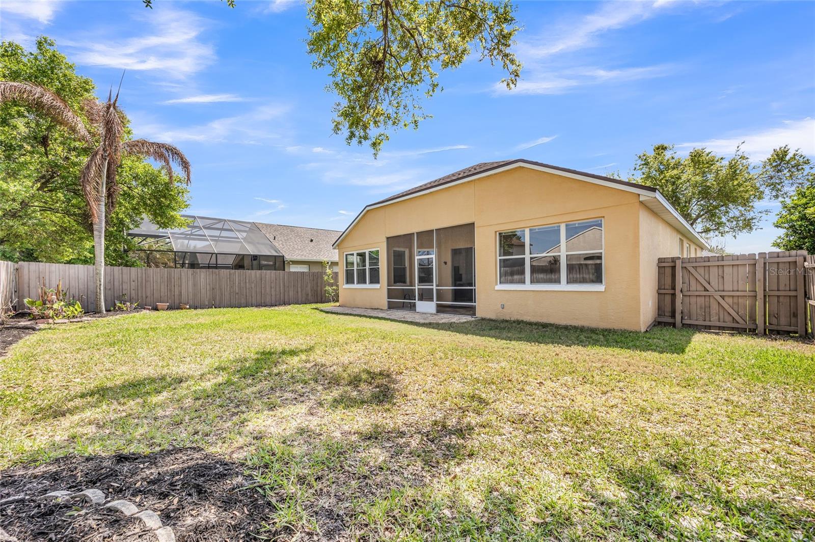 Image 36 of 41 For 438 Darkwood Avenue