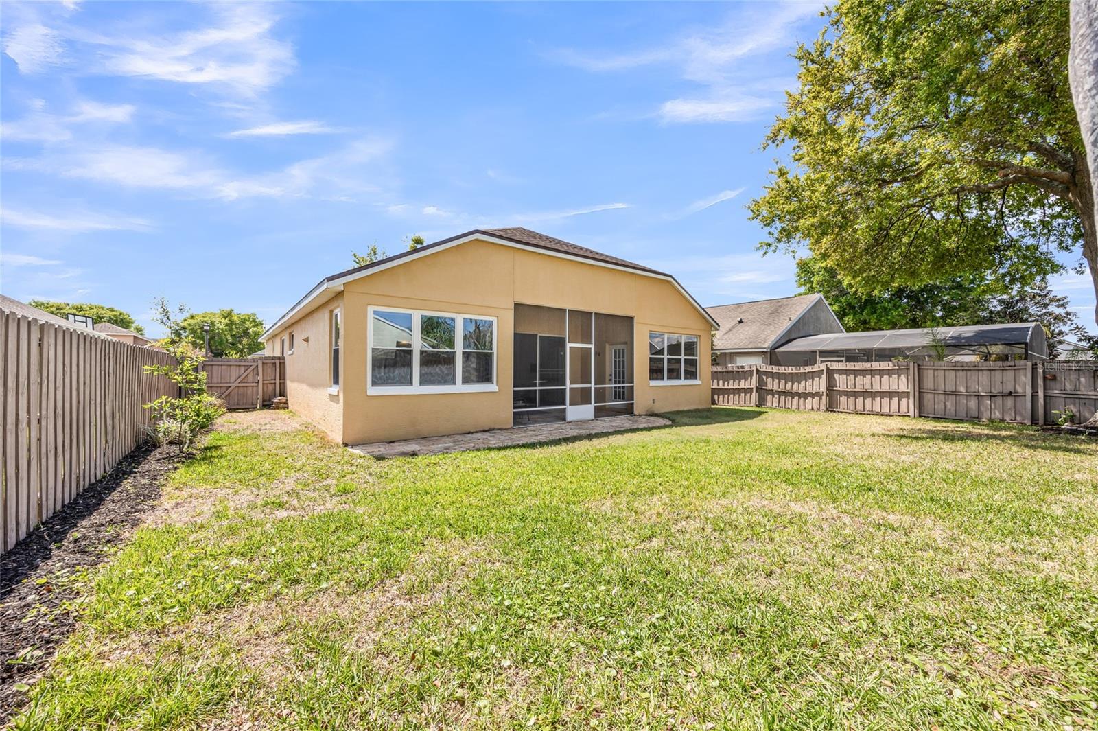 Image 37 of 41 For 438 Darkwood Avenue