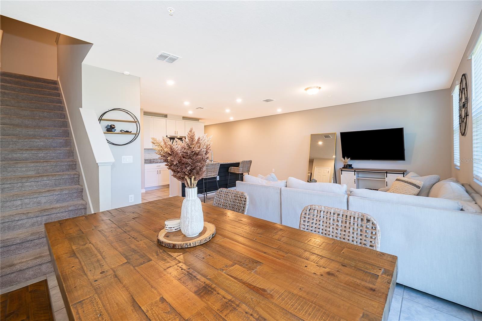 Image 12 of 30 For 963 Robin Holly Street