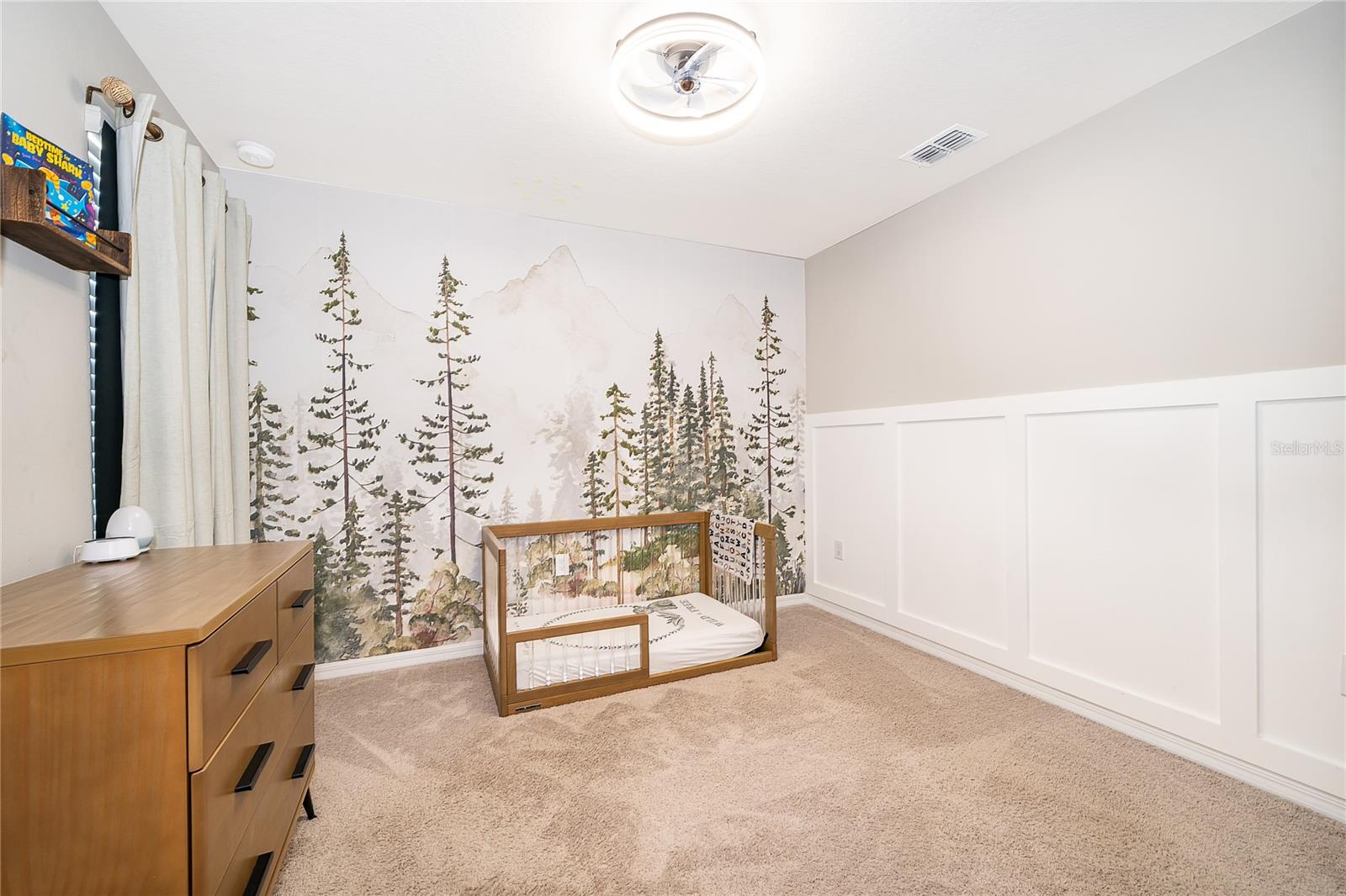 Image 16 of 30 For 963 Robin Holly Street