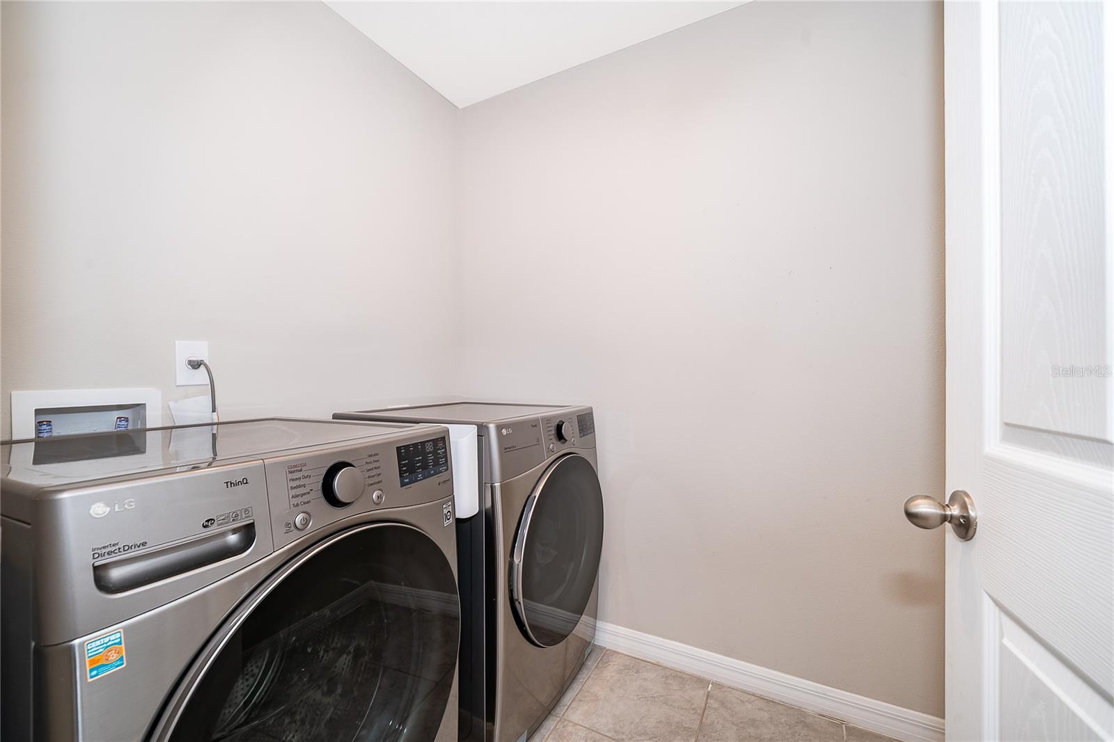 Image 18 of 30 For 963 Robin Holly Street