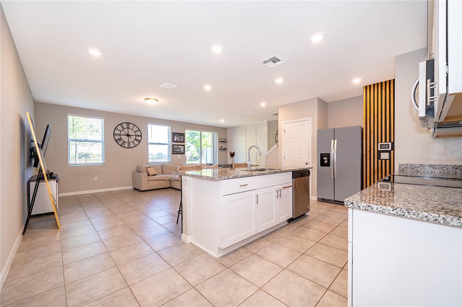 Image 2 of 30 For 963 Robin Holly Street