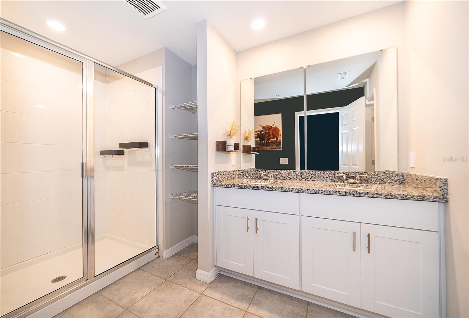 Image 20 of 30 For 963 Robin Holly Street