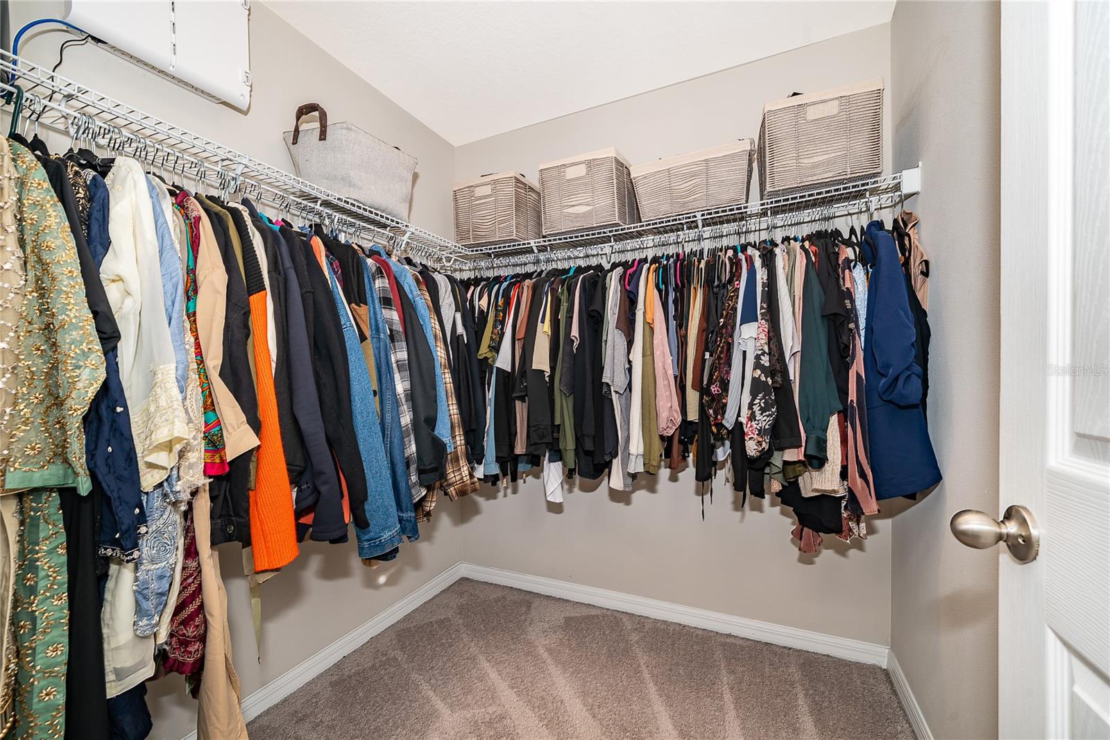 Image 21 of 30 For 963 Robin Holly Street