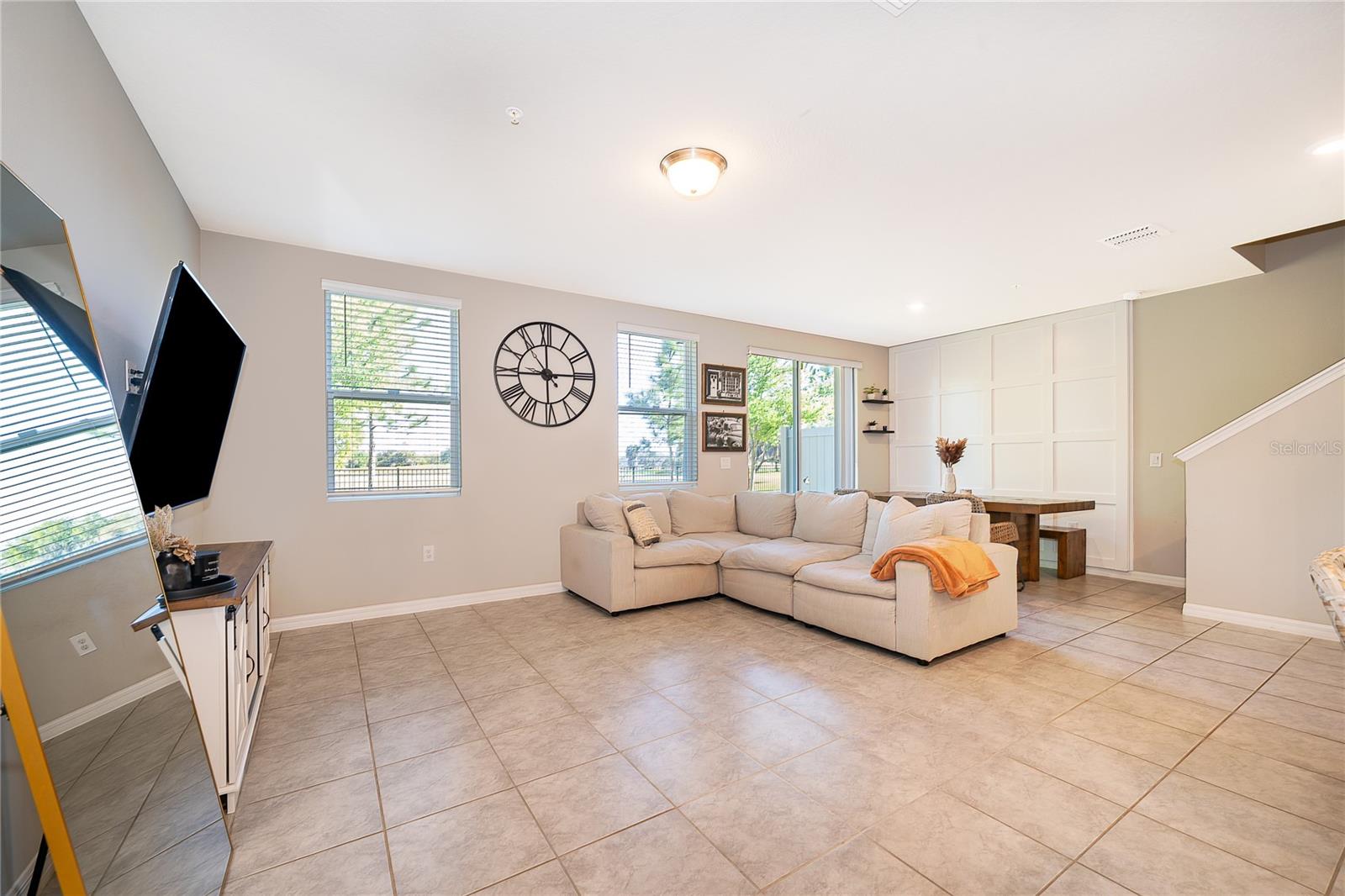 Image 8 of 30 For 963 Robin Holly Street