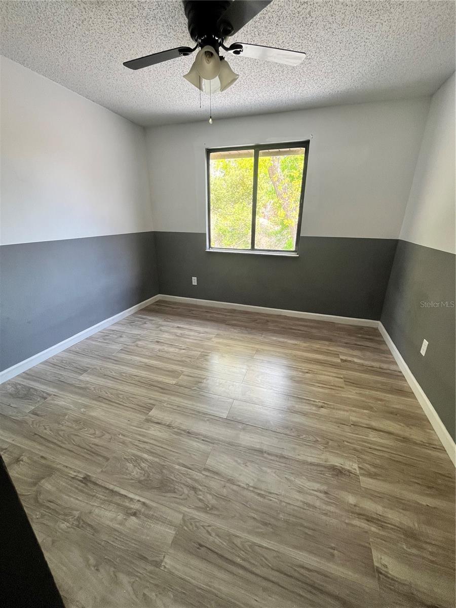 Image 20 of 29 For 4918 Silver Oaks Village F