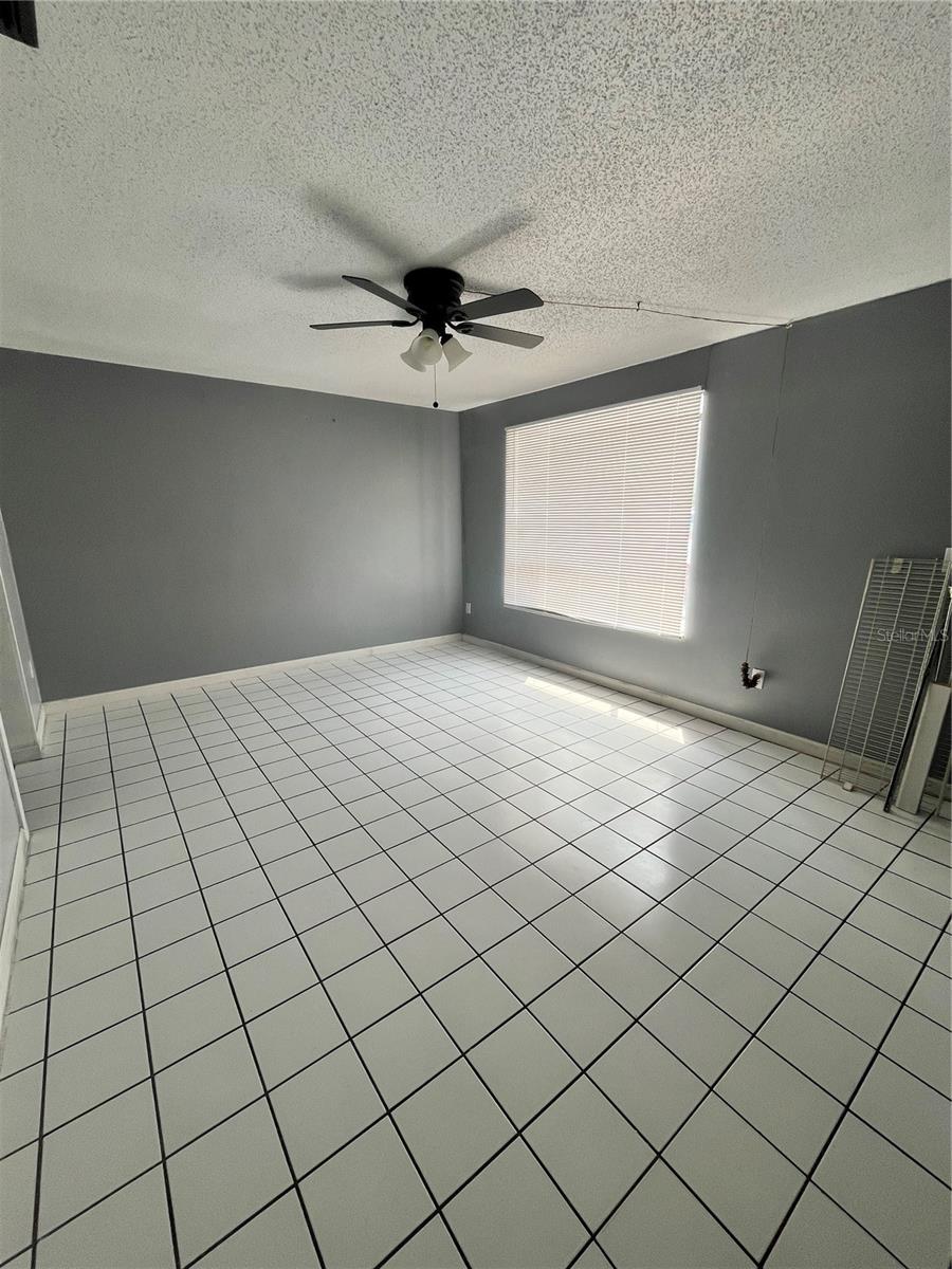 Image 4 of 29 For 4918 Silver Oaks Village F