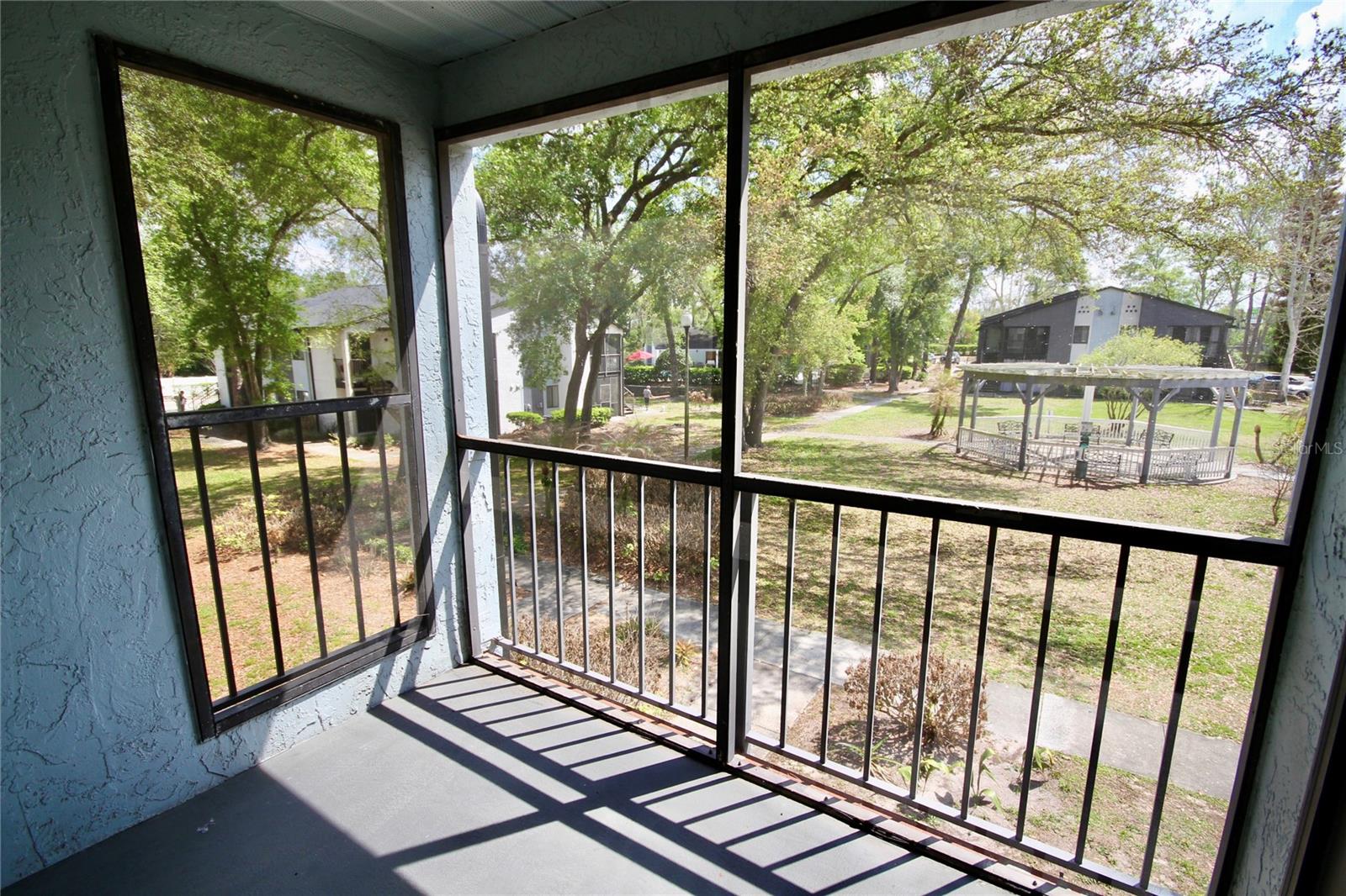 Image 27 of 30 For 185 Waterfall Way 201