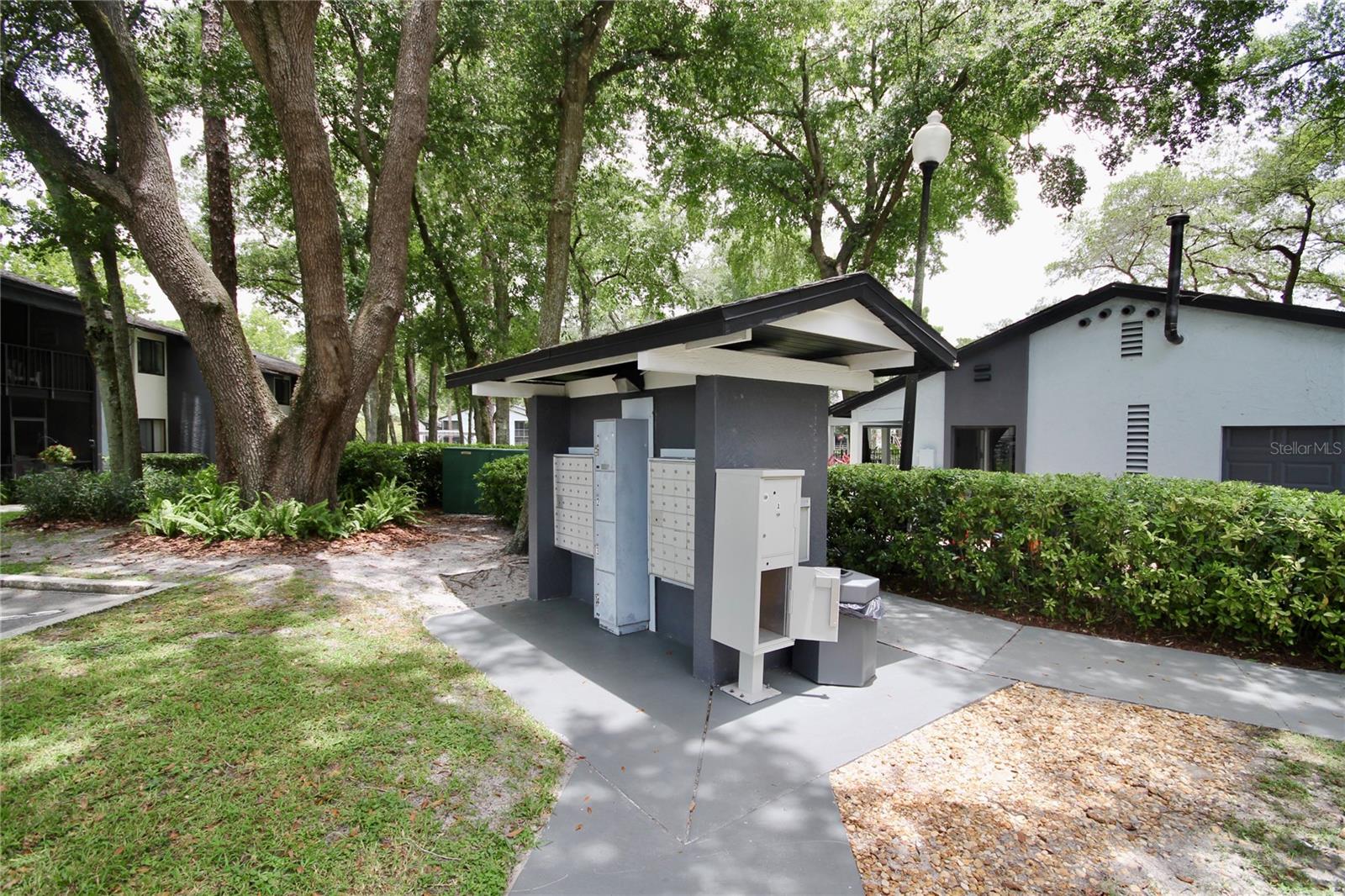 Image 29 of 30 For 185 Waterfall Way 201