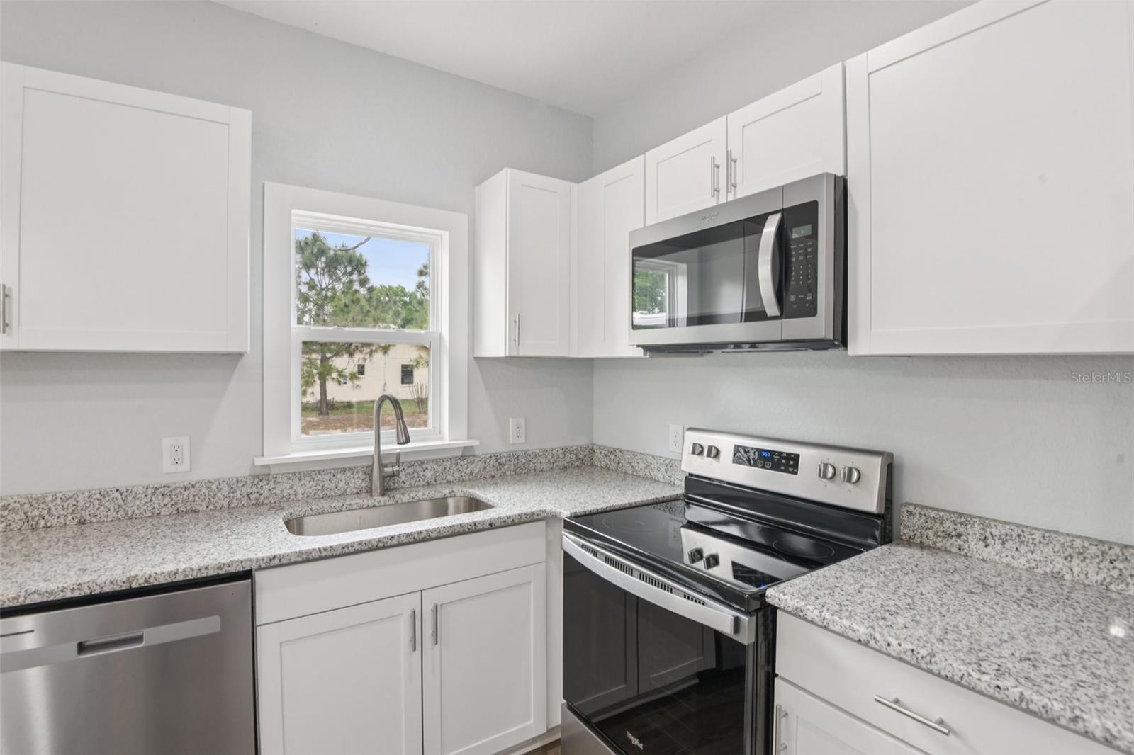 Image 11 of 31 For 3070 Central Avenue