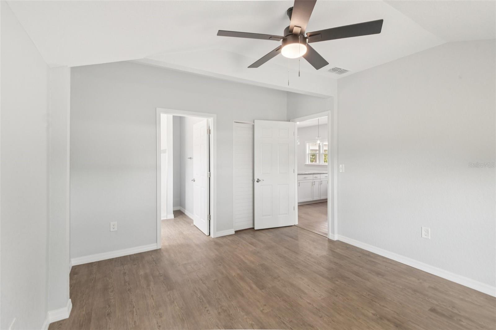 Image 15 of 31 For 3070 Central Avenue