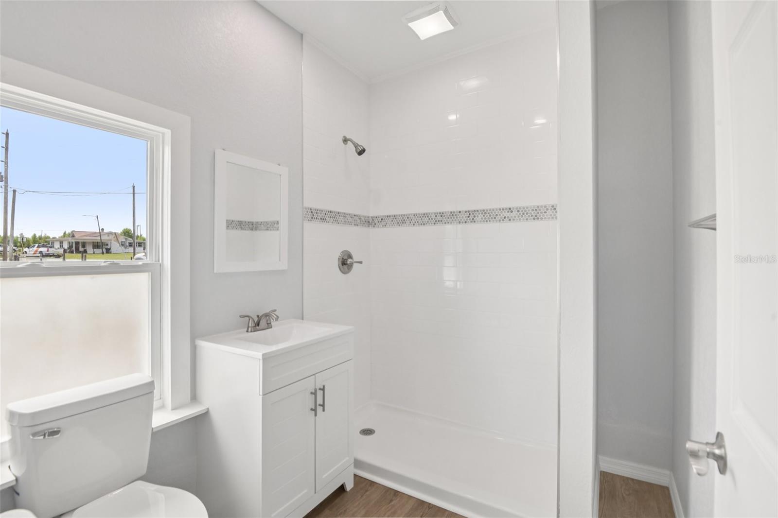 Image 16 of 31 For 3070 Central Avenue