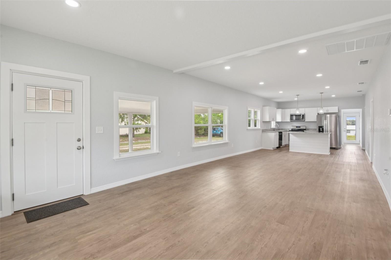 Image 5 of 31 For 3070 Central Avenue