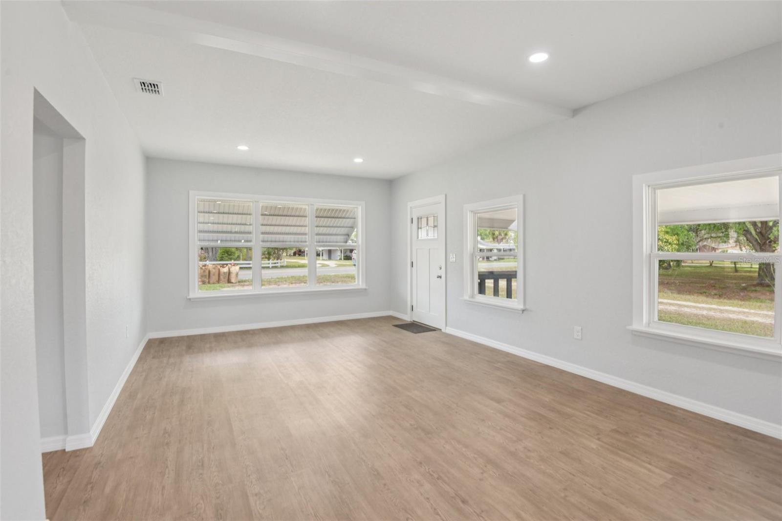 Image 7 of 31 For 3070 Central Avenue