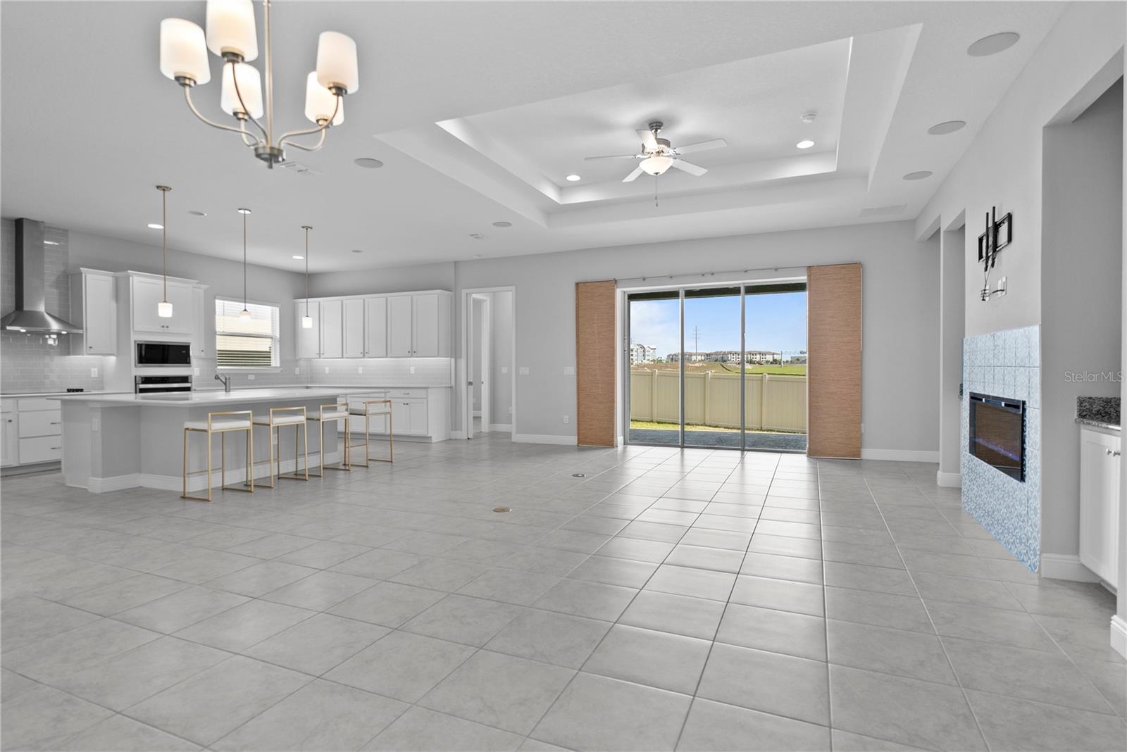 Image 14 of 53 For 15373 Lake Killarney Court