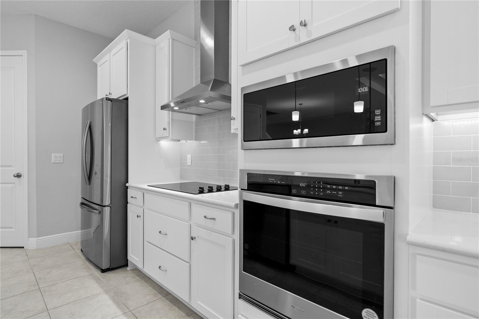 Image 19 of 53 For 15373 Lake Killarney Court